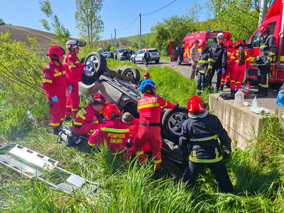 UPDATE: Cele 6 victime implicate în accidentul de la Budiul Mic, transportate la upu Mureș