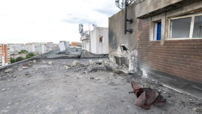 Structura blocului din Galați, lovit de dronă, nu a fost afectată