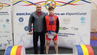 Halterofilul Zsigmond Izsák Sámuel, pe podiumul Campionatului Naţional