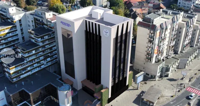 Palatul Telefoanelor din Târgu Mureș se va transforma în UMFST Tower