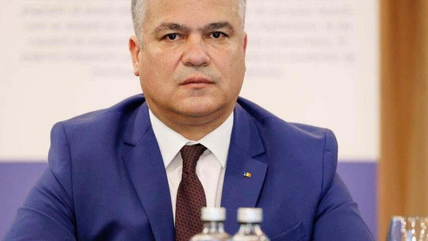 Portret politic al noului premier desemnat Adrian Veştea