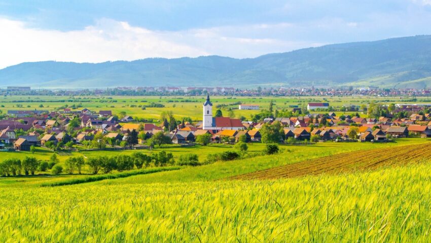 Harghita: Turiştii, îndemnaţi să îşi planifice vacanţa de vară în zonă cu ajutorul platformei Visit Harghita