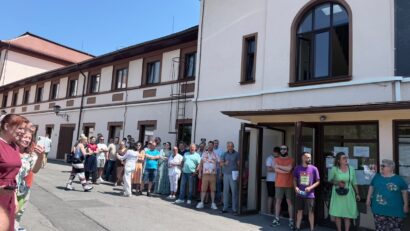 Protest al angajaţilor Operei Brașov