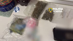 Droguri trimise către deținuți prin scrisori