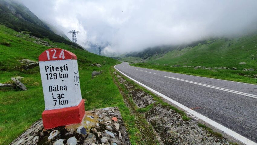 Deschiderea Transfăgărăşanului, amânată din cauza codului portocaliu de ploi torenţiale