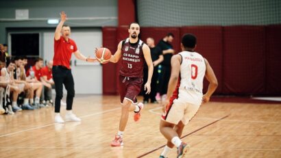 Baschetbalist canadian la CSM Târgu Mureş