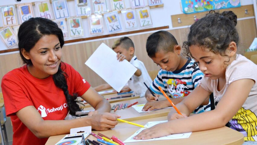 Peste 1.500 de copii vor participa în această vară la programele Salvați Copiii