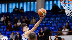 Mureşenii încep Liga Naţională de baschet la Timişoara