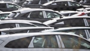 Românii au cumpărat cu 20 de procente mai multe mașini noi față de anul trecut