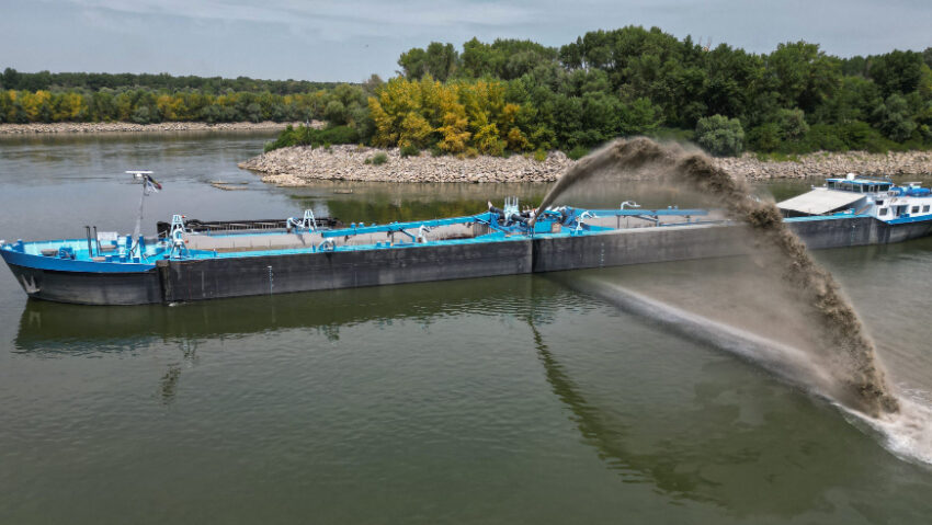 Autorităţile continuă intervenţiile pentru menţinerea în funcţiune a Unităţii 2 de la Cernavodă