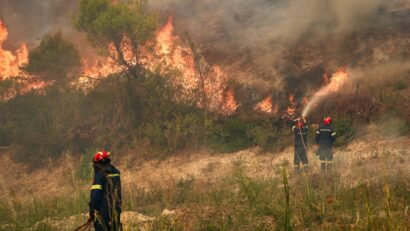 Un incendiu forestier de proporţii a izbucnit ieri în peninsula grecească Halkidiki, o destinaţie de vacanţă pentru mulţi români