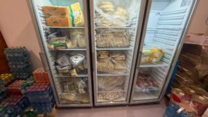 Aproape două tone de produse alimentare neconforme, retrase de la consum în urma controalelor pe litoral