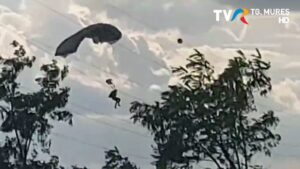 Anchetă după accidentul în care doi militari au fost răniți