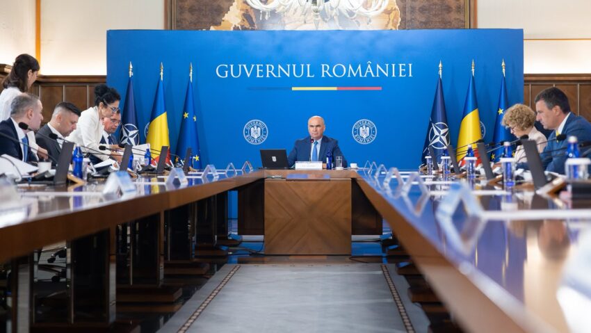 Guvernul interimar, în ședință extraordinară