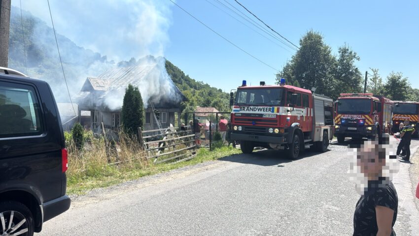 Mureș: Incendiu la o casă din Cașva