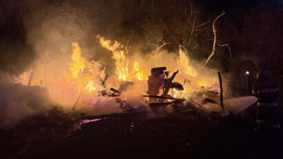 Mureș: Femeie rănită în incendiu