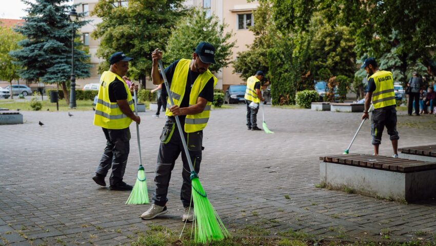 Contractul de curăţenie stradală al municipiului Târgu Mureș, declarat nul de instanţă