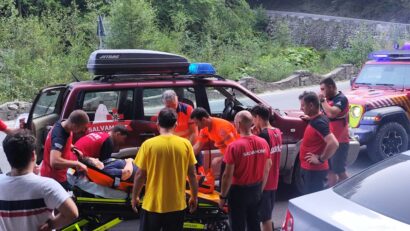 Salvamont: 18 persoane salvate de pe munte în ultimele 24 de ore; una găsită decedată