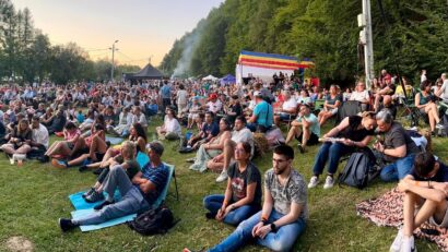 Peste 2.000 de oameni au fost ieri, la festivalul de folk „Vama de la Munte”