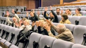 Proiecţie eveniment pentru comunitatea surzilor la Festivalul Internaţional SIMFEST