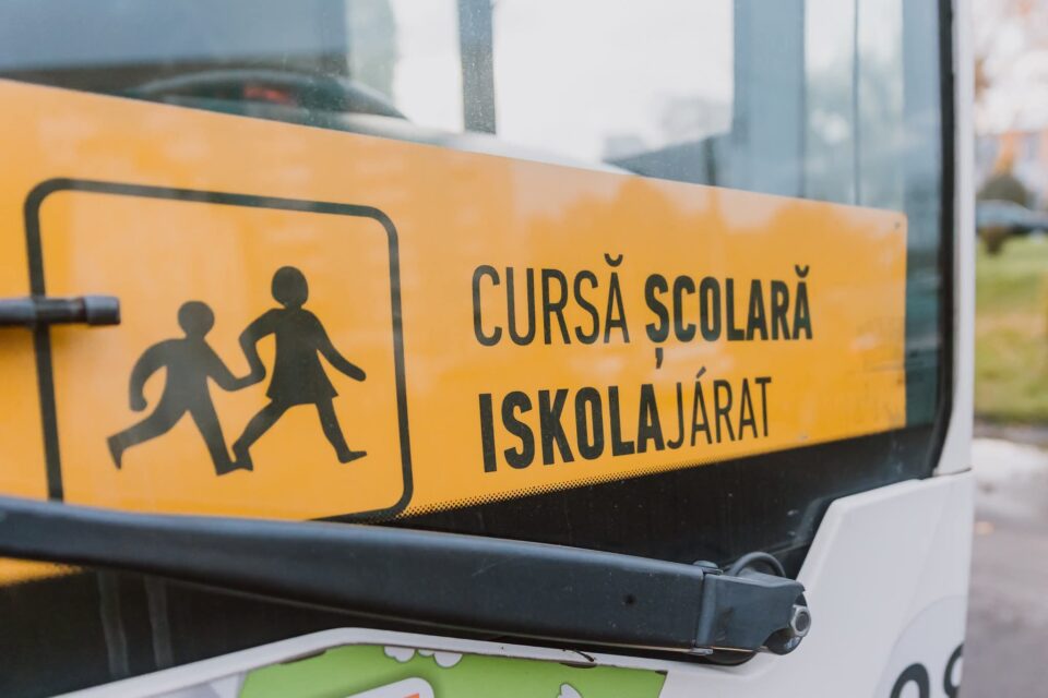 Soós Zoltán: Reluăm cursele şcolare, pentru ca elevii să ajungă dimineaţa la şcoală în siguranţă şi la timp