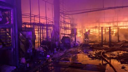 Incendiu la o hală din Brașov