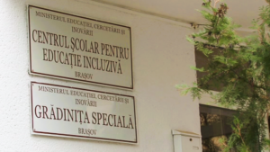 Centrele școlare pentru educaţie incluzivă din județul Braşov au fost dotate din fonduri europene