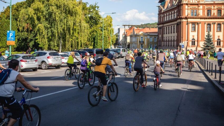 O paradă ecvestră şi una a bicicletelor, în weekend, la Brașov