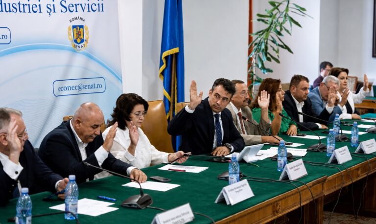 Examenul suplimentar de admitere la liceu a fost eliminat ieri de Comisia de învăţământ din Senat