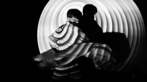 ”Inteligența artificială: prieten, rival sau simplu instrument?” Performance? Instalație? Imersiv? (AN)ORGANIC pe 17 octombrie la Teatrul 3GHUB