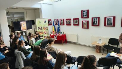 Harghita: Maraton de lectură dedicat lui Nichita Stănescu, organizat de Biblioteca Judeţeană, de Ziua Limbii Române