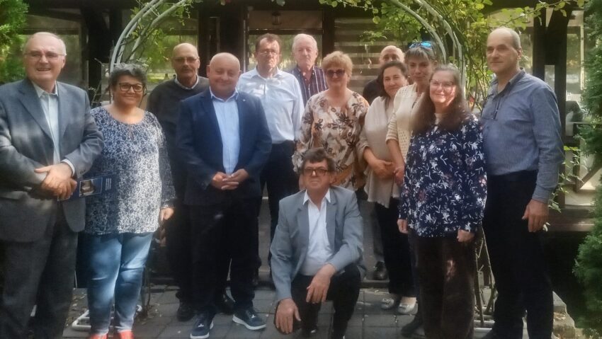 Emoții la 41 de ani de la absolvire. Clasa de Horticultură a Grupului Școlar Agricol Târgu Mureș s-a reunit sâmbătă