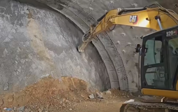 CNAIR: Lucrările la tunelul Boiţa 1 de pe Autostrada Sibiu – Piteşti au ajuns la un stadiu fizic de 45,11%