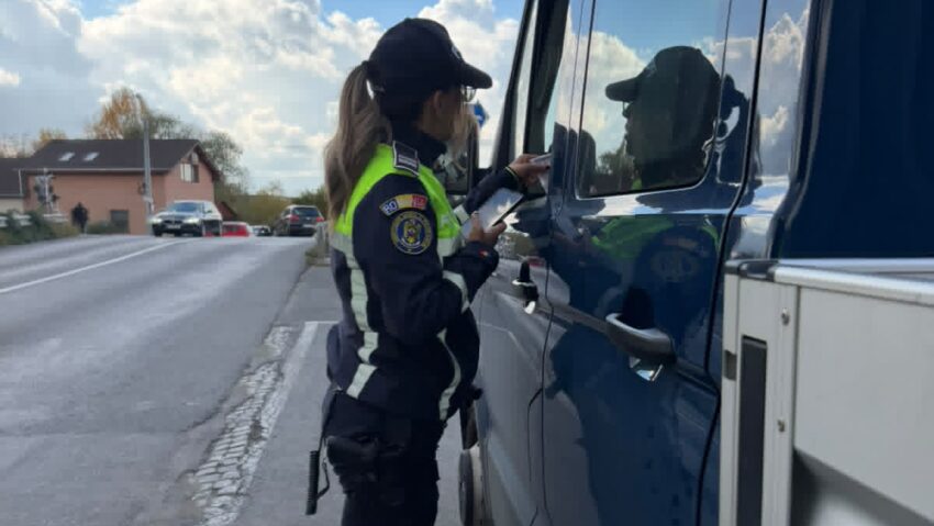 125 de sancțiuni aplicate de polițiștii mureșeni pe DN15