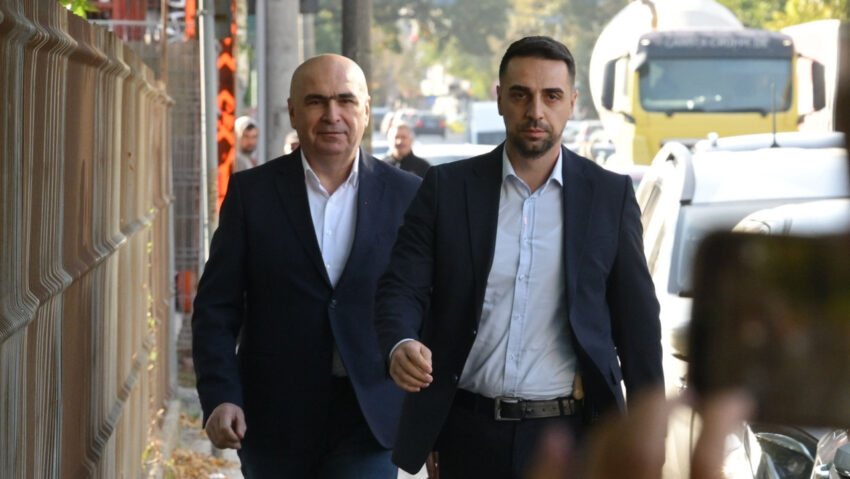 Premierul interimar Ilie Bolojan se află la sediul DNA Iaşi, unde este audiat ca martor