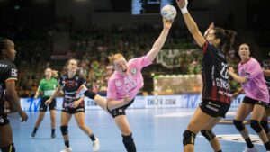 Gloria Bistriţa şi CSM Bucureşti, înfrângeri în Ungaria