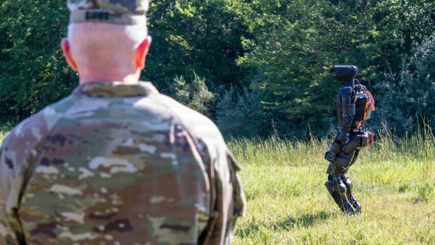 Minutul de Viitor, cu Raluca Creț | Armata Statelor Unite testează un robot umanoid pentru misiuni militare cu risc ridicat
